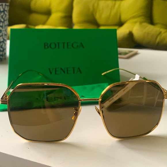 Bottega Veneta Bundle Sunglasses NEW With Tags with, box, brochures etc - Picture 5 of 15